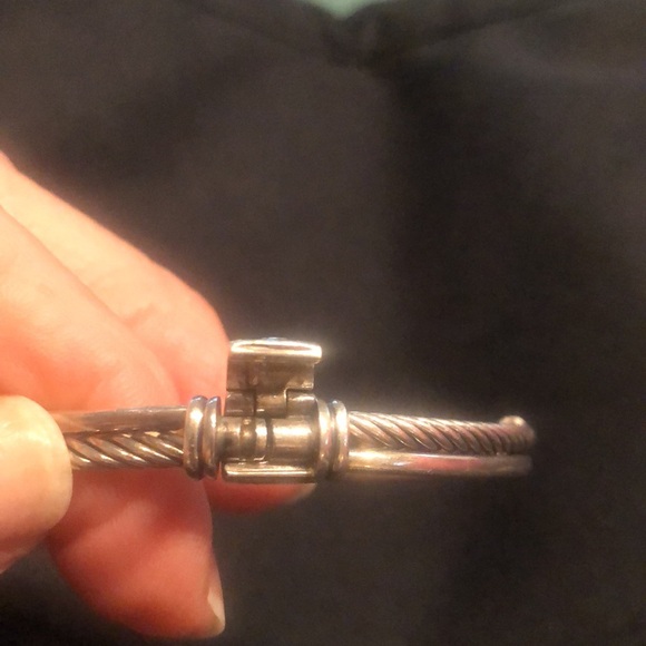 David Yurman Sterling cross link crossover bracelet with pave diamonds - Picture 6 of 7